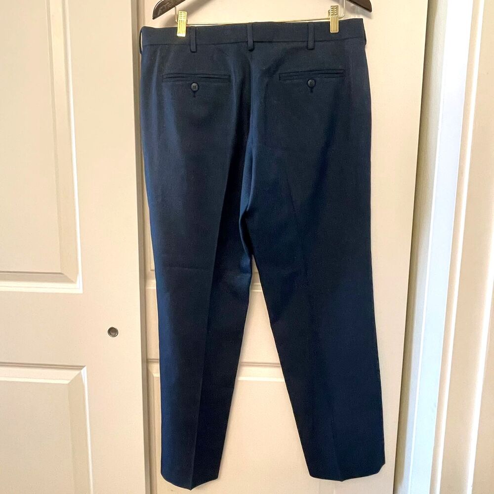 Van Heusen Traveler Men's Blue Dress Flat Front Straight Trousers Pant Size 34 - Picture 3 of 10